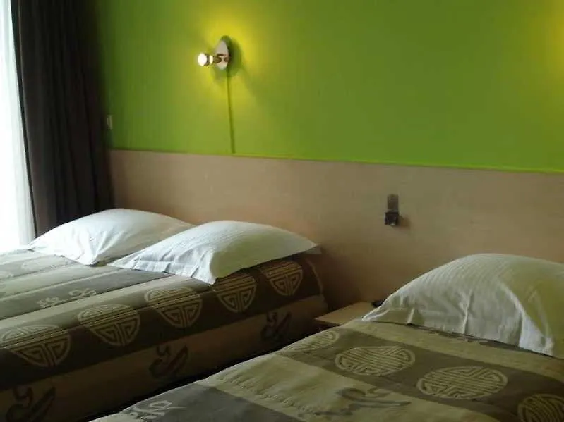 Residence Aryan Saint-Josse-ten-Noode 2*,  比利时
