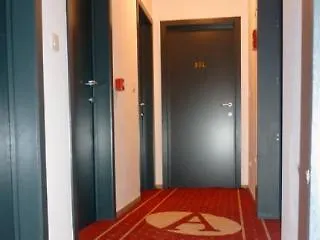 Residence Aryan Saint-Josse-ten-Noode Ξενοδοχείο με διαμερίσματα
