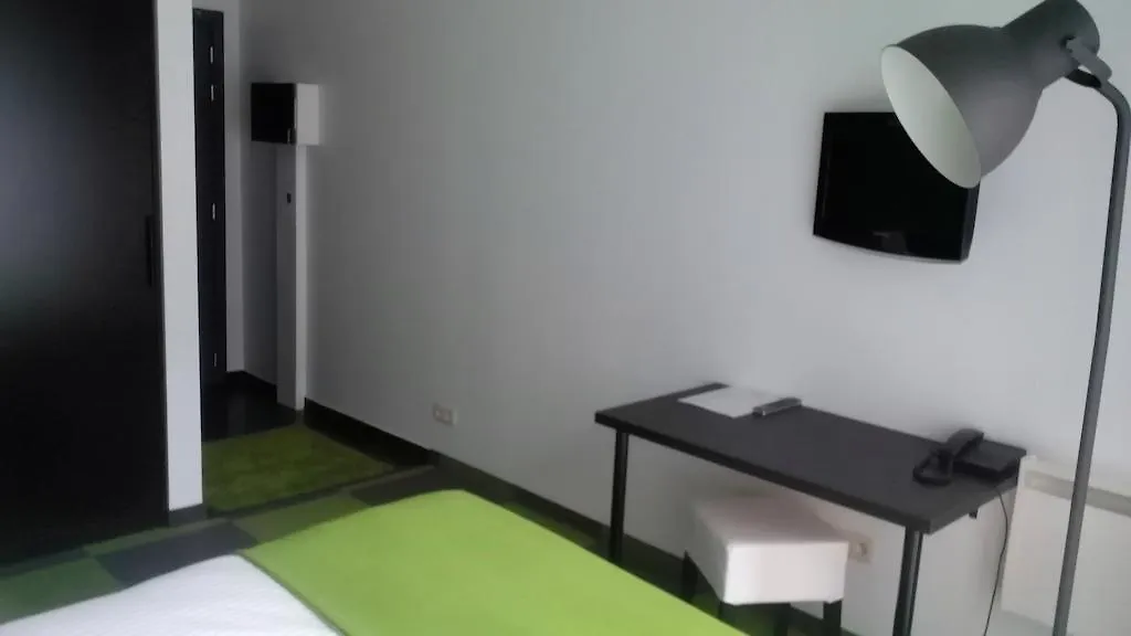 Residence Aryan Saint-Josse-ten-Noode 2*,  Βέλγιο